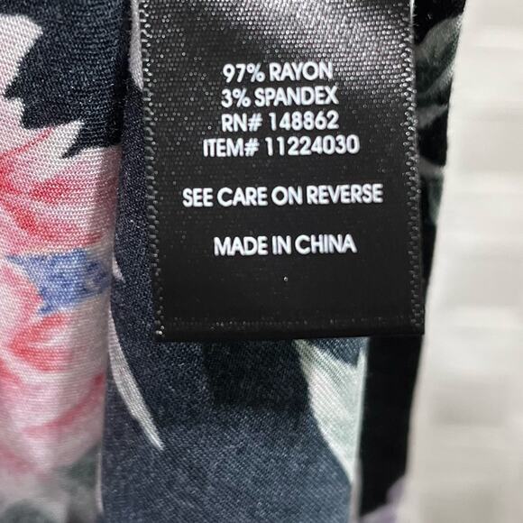 Torrid Women’s Floral Print Challis Short Sleeve Midi Dress Women’s Plus Size 1X - Picture 12 of 14